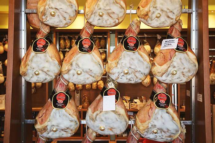 Raw Ham_0000_Prosciutto Ciarcia (10)